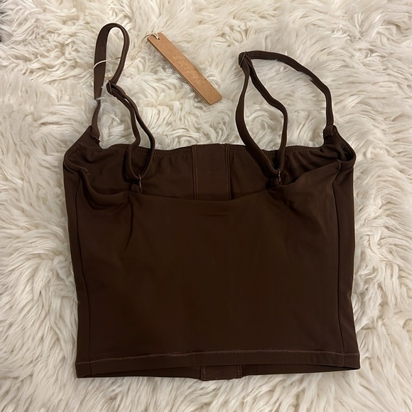 SKIMS Fits Everybody Adaptive Cami in Cocoa XXS NWT - Picture 4 of 7